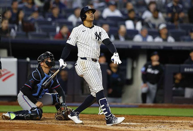 Yankees shut out Marlins 7-0