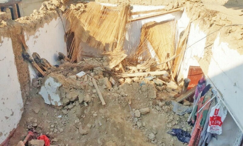 Three kids injured in Kasur roof collapse – Pakistan