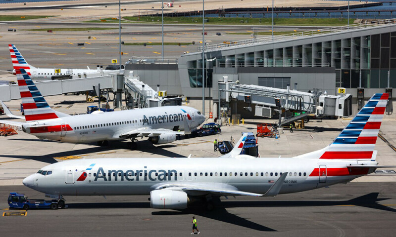 American Airlines resumes flights after Christmas Eve ground stop – World