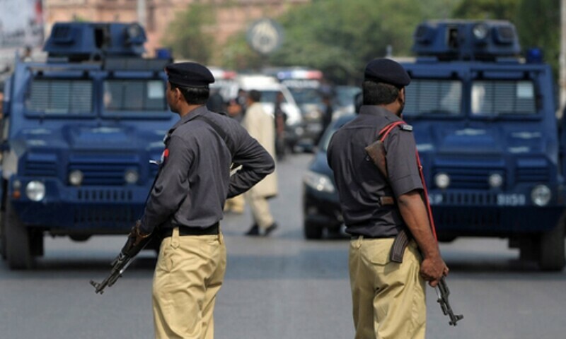 Two cops martyred in Shikarpur by unidentified attackers: police – Pakistan