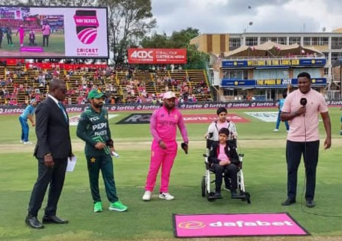 South Africa win toss and elect to bowl first in third ODI against Pakistan