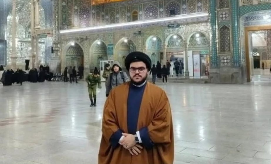 Hassan Nasrallah’s son spotted in Iran, wearing late father’s turban