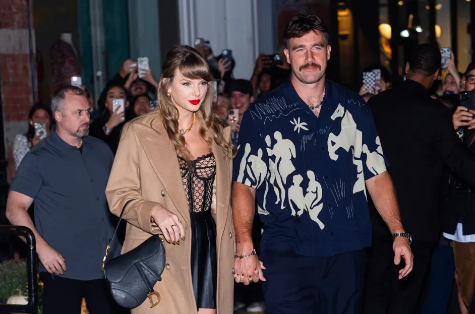 Taylor Swift and Travis Kelce Twin in Style at Kansas City Chiefs Game