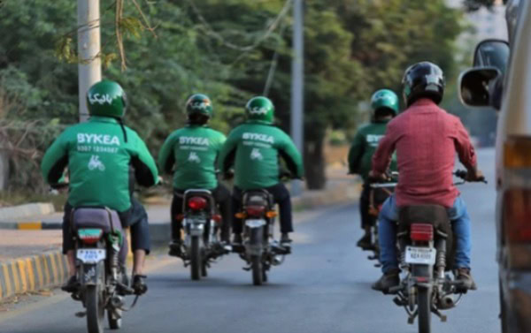 Female cops suspended for torturing Bykea rider in Islamabad’s Blue Area