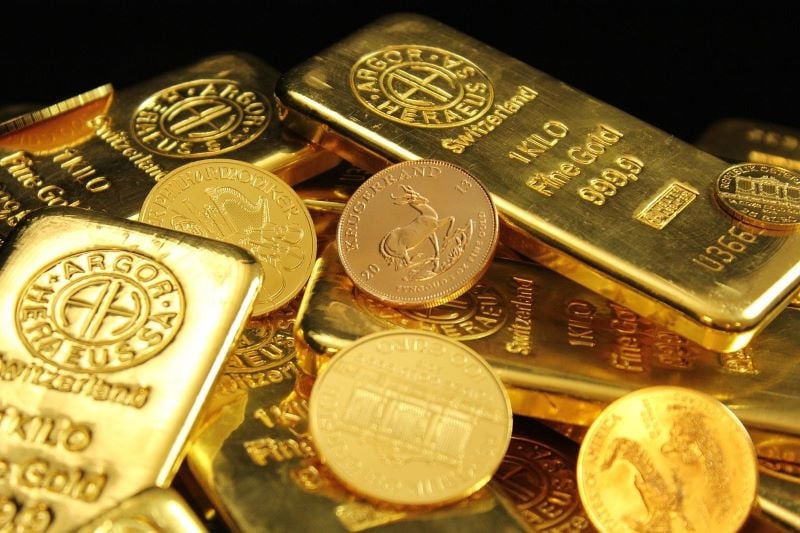 Gold Prices Fall in Global and Local Markets on December 24, 2024