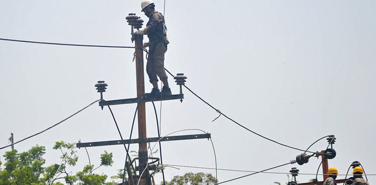 K-Electric conducts power theft crackdown in Gulistan-e-Johar