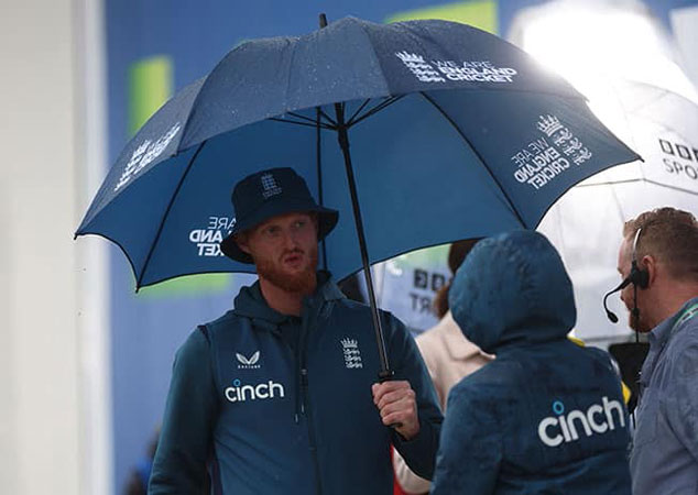 England dramatically denied by weather as Australia seal Ashes