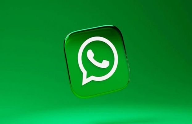 WhatsApp rolls out fix for bug in chat bar, emoji keyboard