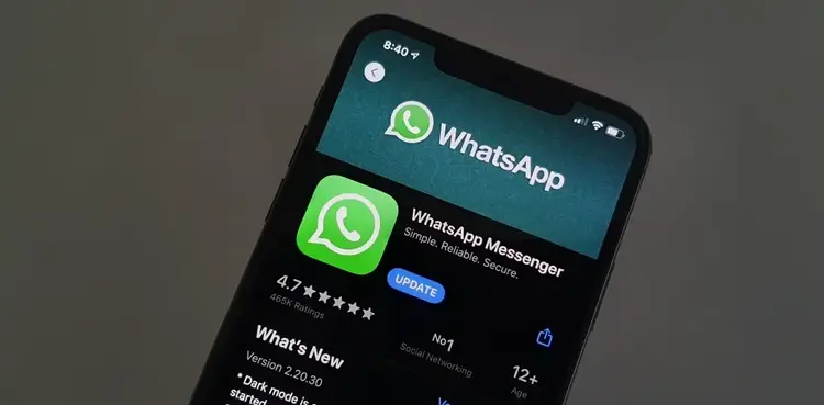 WhatsApp releases update for chat bar, emoji keyboard