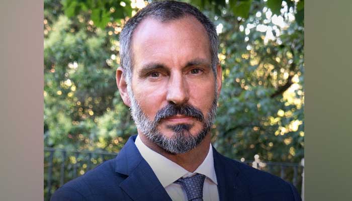 Prince Rahim al-Hussaini announced as 50th Imam of Ismaili Muslims