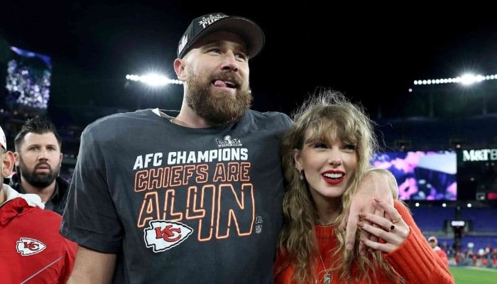 Travis Kelce praises girlfriend Taylor Swift for Chiefs game-day attire