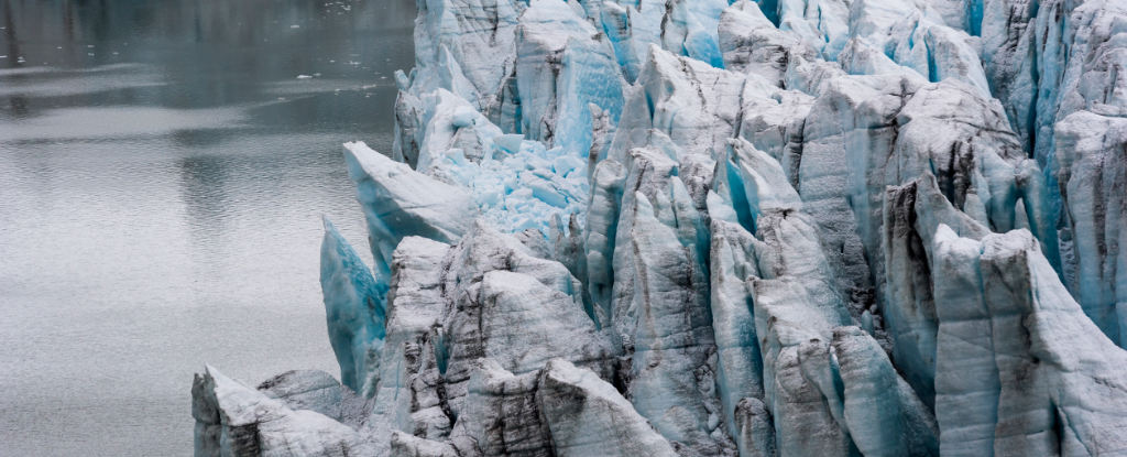 Changes in a Greenland Glacier Hid a Grim Truth of Ice Sheet’s Destruction : ScienceAlert