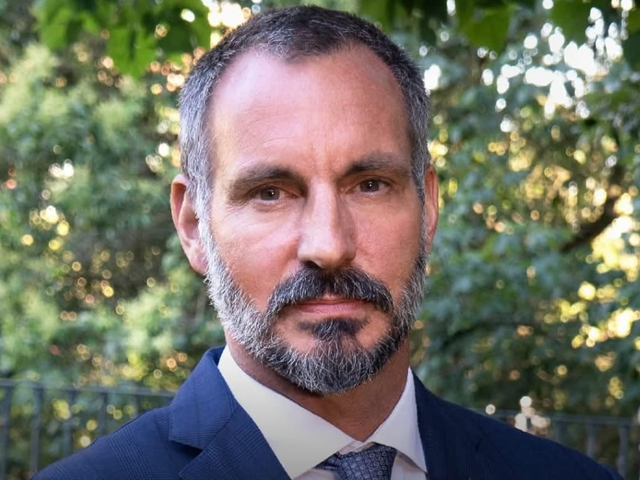 Prince Rahim Named 50th Imam of Ismailis After Aga Khan IV’s Passing