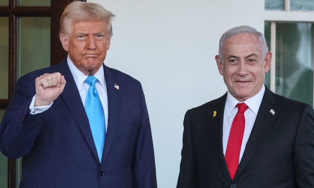 Netanyahu gifts Trump a Golden Pager in reference to Hezbollah operation