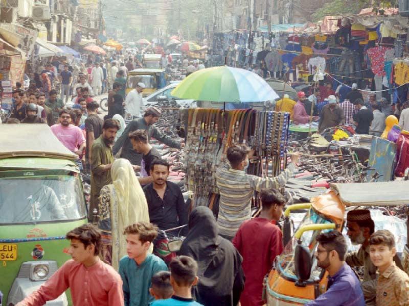 Karachi traffic police bans taxis, rickshaws in markets ahead of Eid