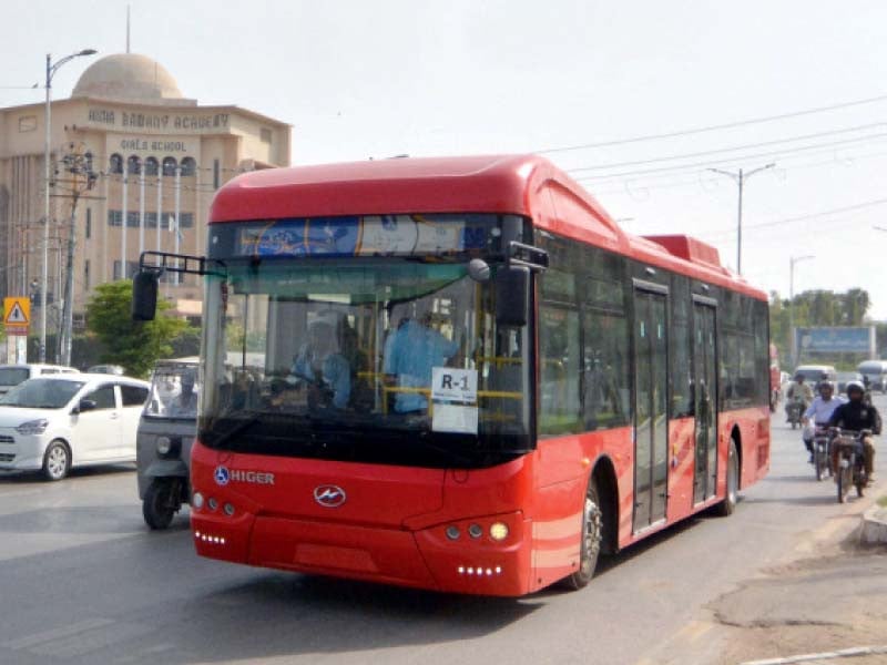 Armed robbers loot Peoples Bus Service staff in Karachi’s Gulshan-e-Hadeed