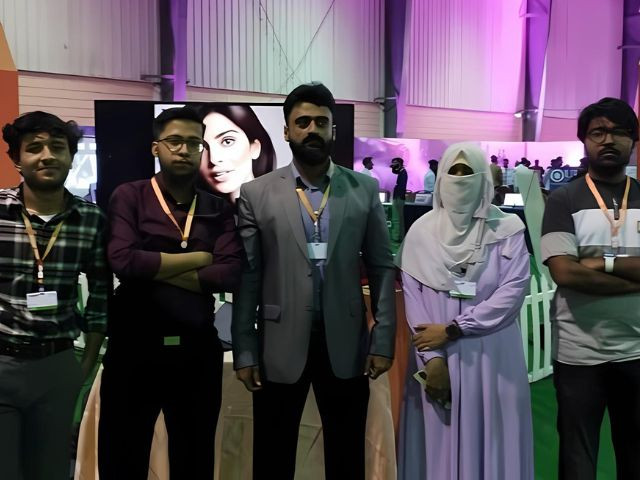 The multilingual chatbot ready to assist at the defence exhibition