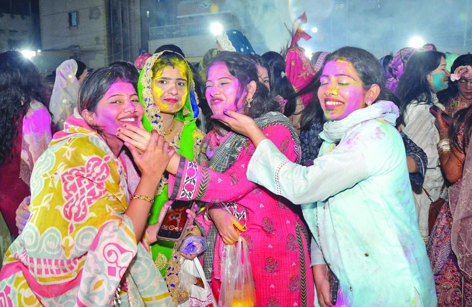 Sindh comes alive with festival of colours