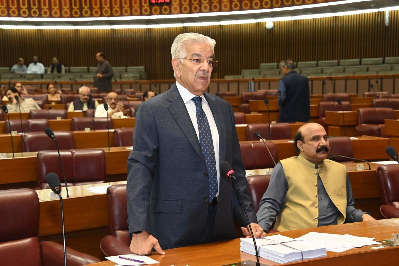 Khawaja Asif slams PTI for politicising Jaffar Express attack