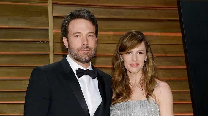 Truth behind Ben Affleck, Jennifer Garner’s flirty embrace: Report