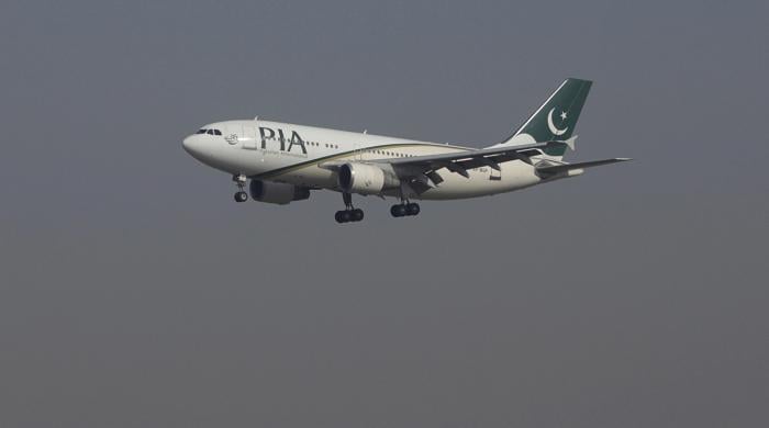 PIA aircraft lands in Lahore missing one rear wheel