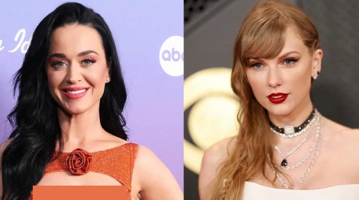 Katy Perry aspires to get Taylor Swift like success: Report