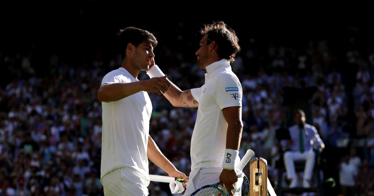 Carlos Alcaraz digs deep in stifling heat to defeat retiring Fabio Fognini over five sets