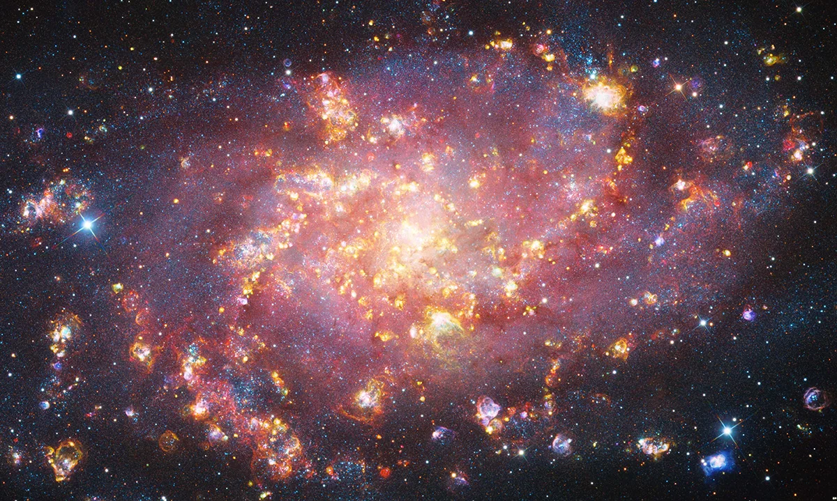 Fireworks © Bence Tóth, Péter Feltóti, Bertalan Kecskés. Taken with a custom-built 250/1000 Newtonian astrograph and Lacerta 300/1200 Photo Newtonian telescope, Antlia V-Pro LRGB and 3 nm H-alpha, OIII and SII filters, Astronomik LRGB and 6 nm H-alpha, OIII and SII filters, Sky-Watcher EQ8-R Pro mount, ZWO ASI2600MM Pro and ASI294MM Pro cameras. Location: Sződliget, Pest and Törökkoppány, Somogy, Hungary, 2–4, 9, 23,30 November, 1, 27 and 28 December 2024
