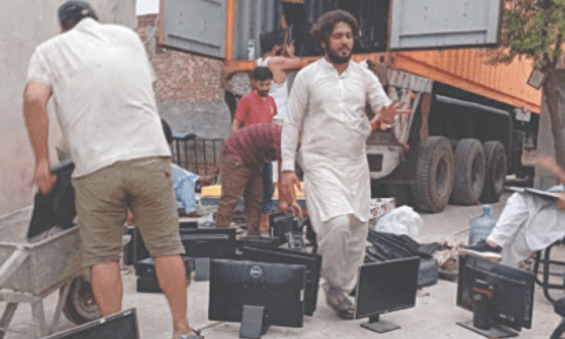 149 arrested for online fraud in raid on factory in Faisalabad – Pakistan