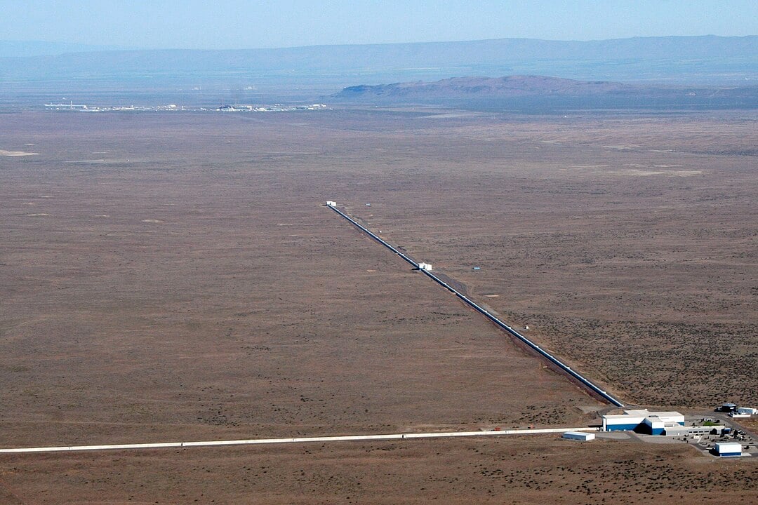 LIGO Observatory is a traditional gravitational wave detector (Credit : LIGO Laboratory)