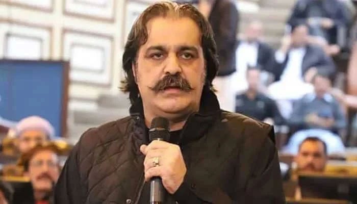 KP residents unhappy with governance, development