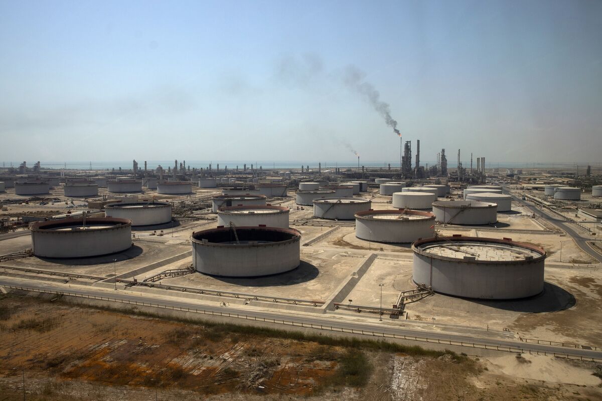 OPEC+’s Supply Surprise Needed by Market, Middle East Oil Giants Say