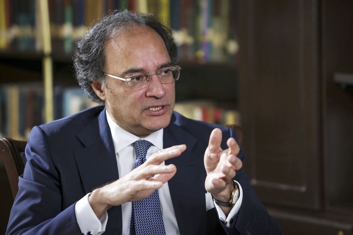 Pakistan’s Finance Minister in US to Push for Trade Deal