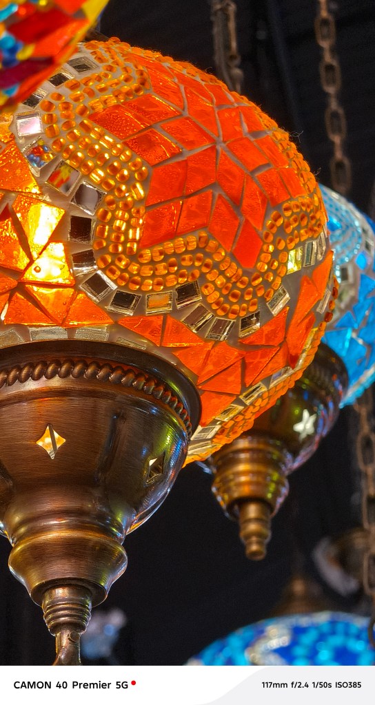 Coloured lights 