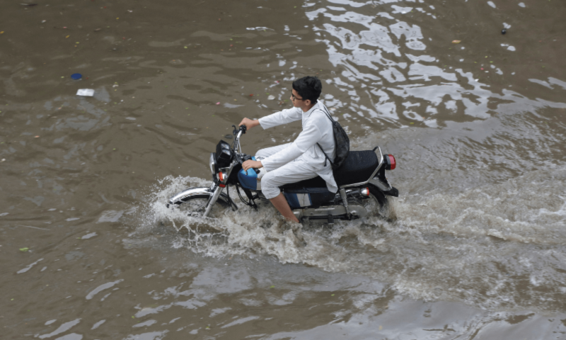 What are flash floods and landslides and why do they occur? – Pakistan