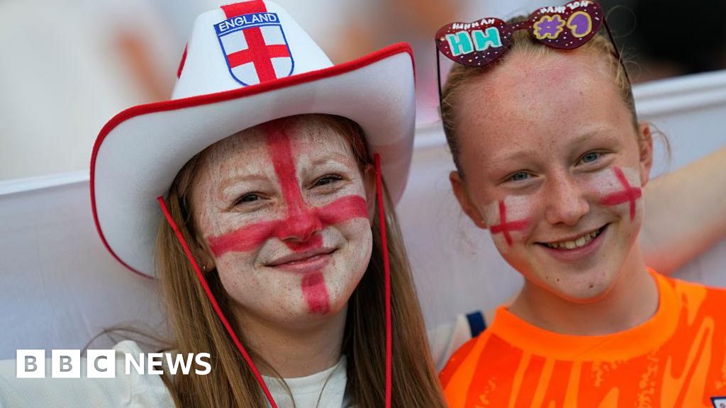 England fans on edge in tight Euro semi-final
