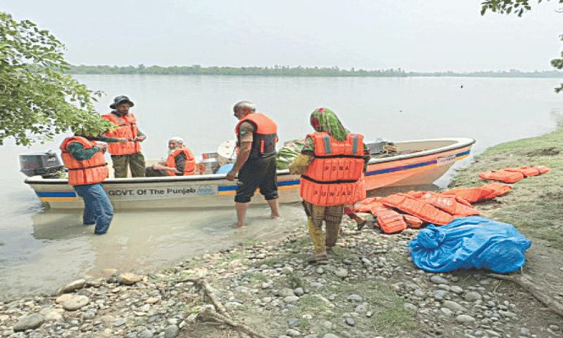 Nearly three dozen people rescued from floodwaters in Attock – Newspaper