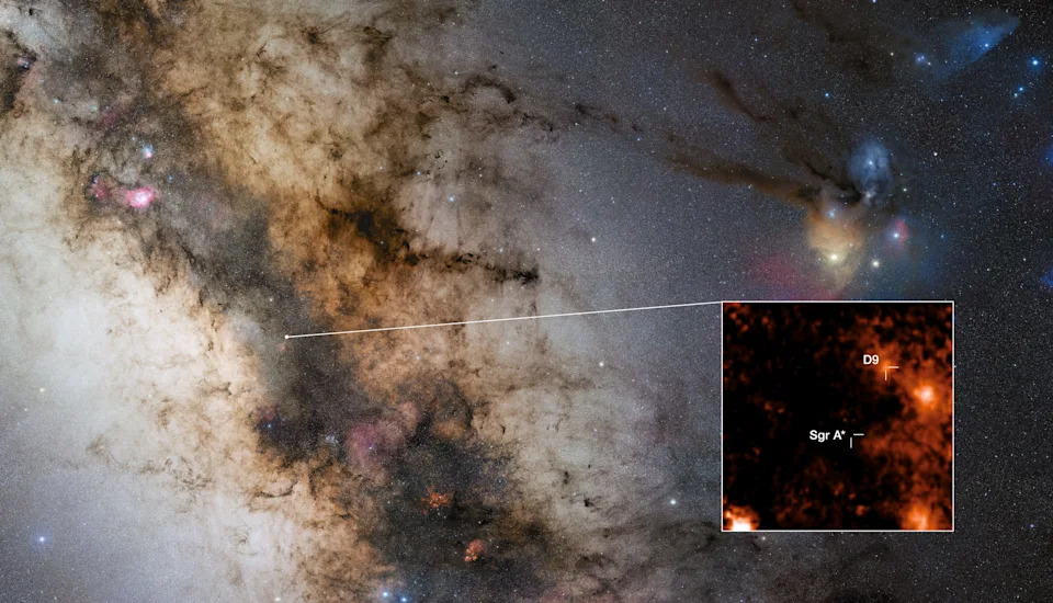 This image indicates the location of the newly discovered binary star D9, which is orbiting Sagittarius A*, the supermassive black hole at the centre of our galaxy. It is the first star pair ever found near a supermassive black hole.