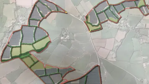 EDF A overhead view of the site mapped with black lines where the solar panels will be placed and green lines where trees and vegetation will be planted