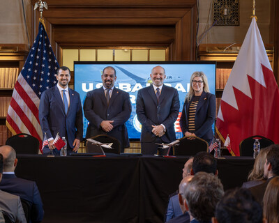 Pictured from left to right are Gulf Air Group Chairman Khalid Taqi; Bahrain Minister of Finance and National Economy Shaikh Salman bin Khalifa Al Khalifa; U.S. Commerce Secretary Howard Lutnick; and Boeing Commercial Airplanes CEO Stephanie Pope. (Photo: Robert Hyatt)