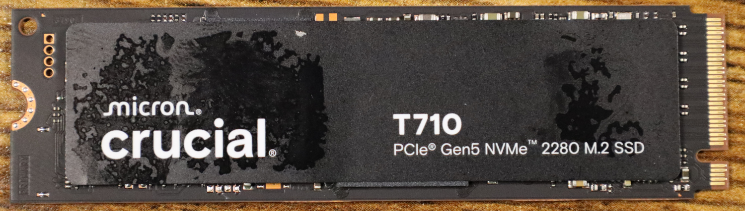 Crucial T710 2TB Front