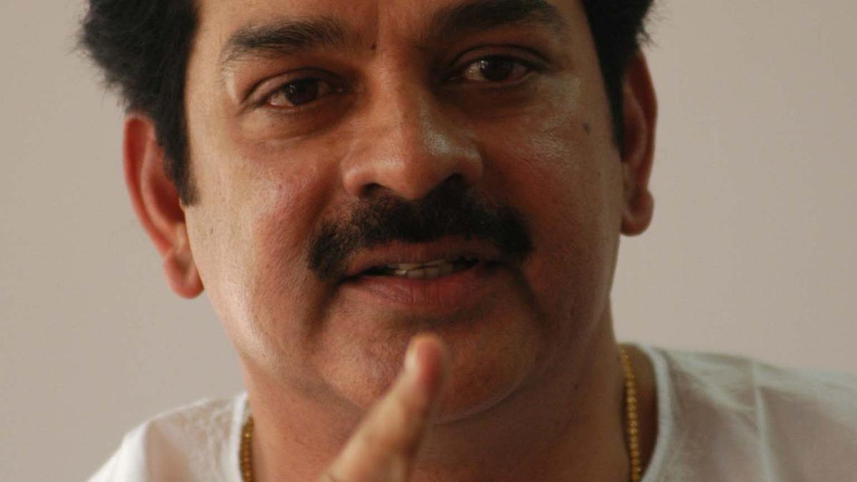 No plans to stay away from contest for AMMA president post, says actor Devan