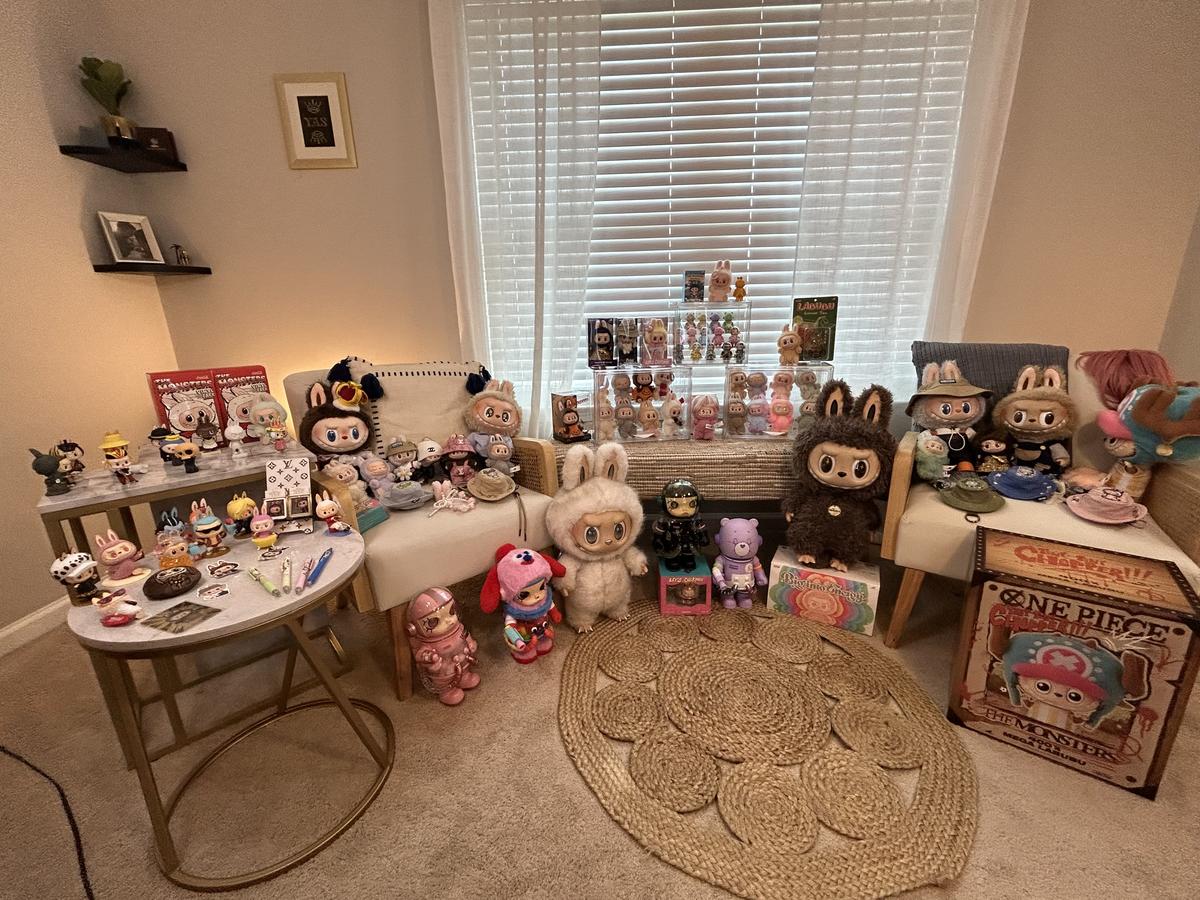 Ensito’s entire Labubu collection Ensito’s entire Labubu collection