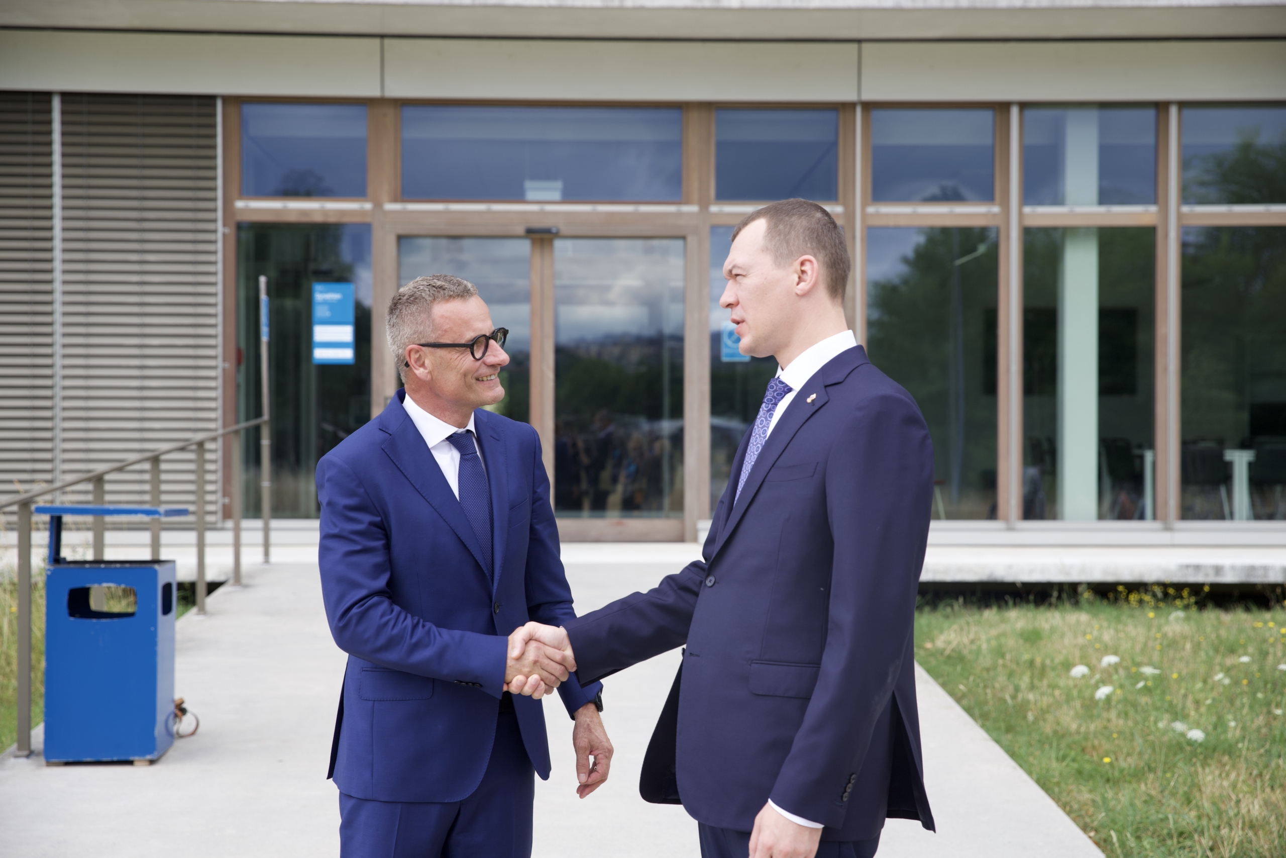 Russia’s Minister of Sports and President of Russian Olympic Committee meets FISU Secretary General and CEO in Lausanne