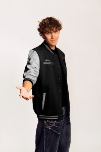 Santos Bravos Cast Photos