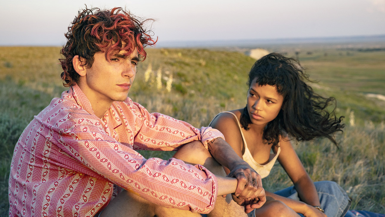 Bones and All, from left: Timothee Chalamet, Taylor Russell, 2022.