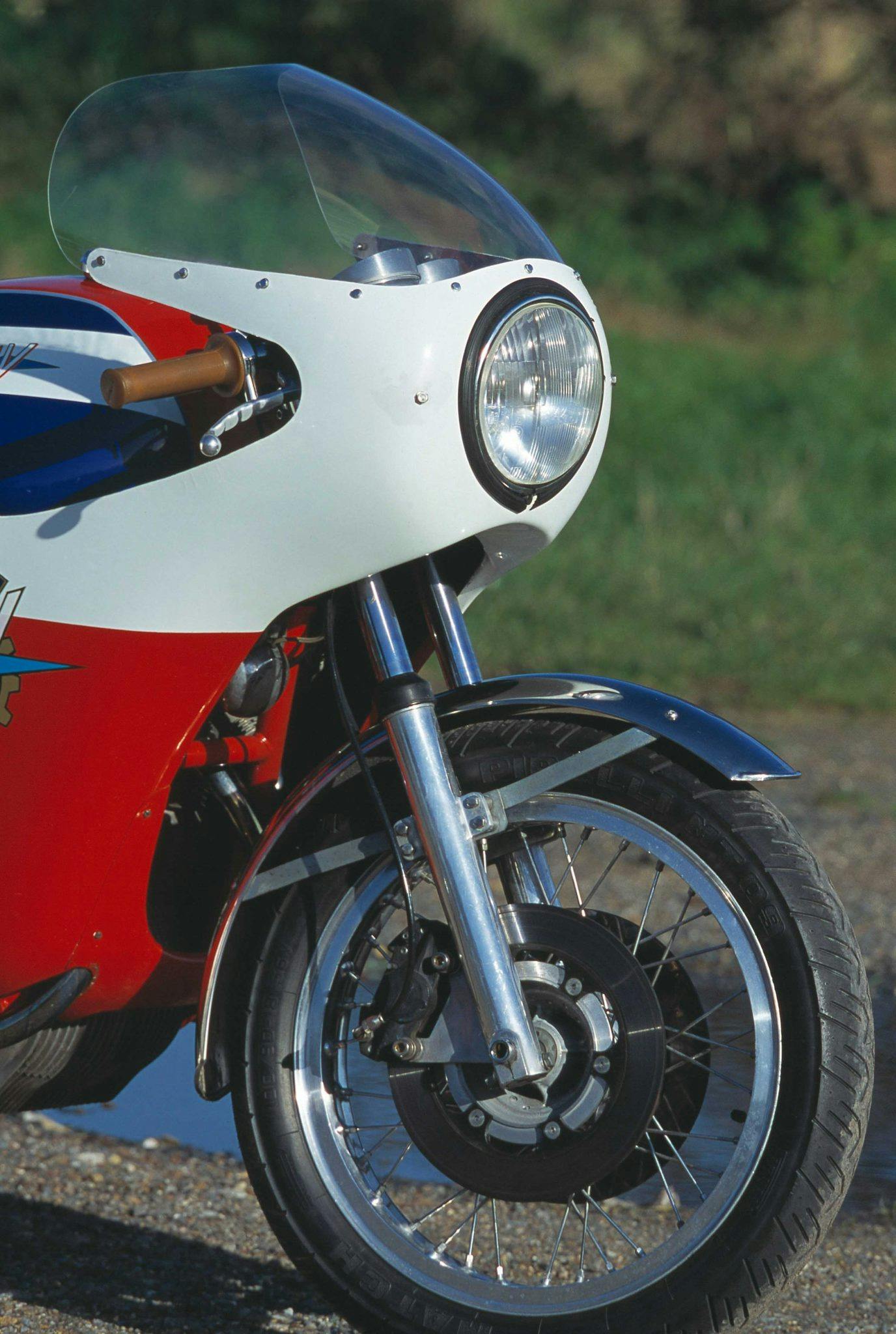 MV Agusta MV750S headlight