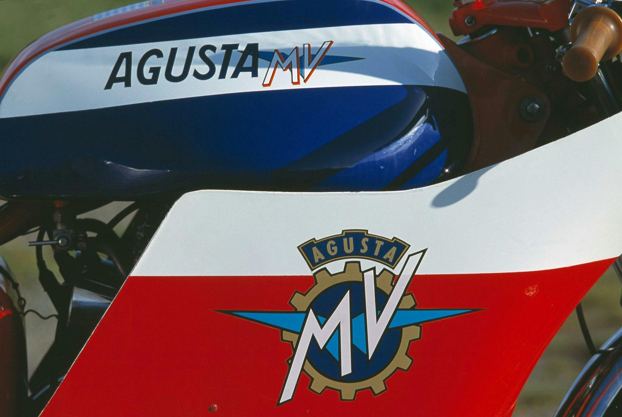 MV Agusta MV750S paint