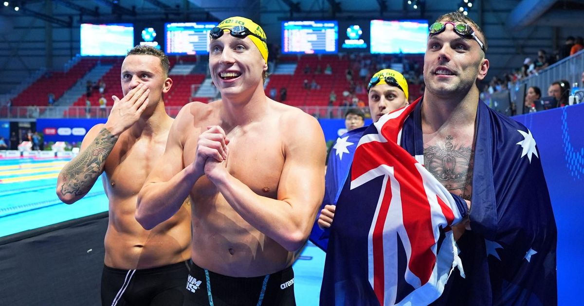 Australia sweeps the 4x100m freestyle relays to open swimming programme in Singapore