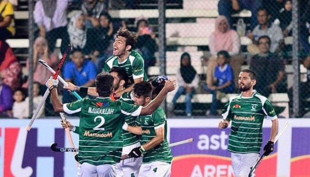Pak set to bar hockey team from India events